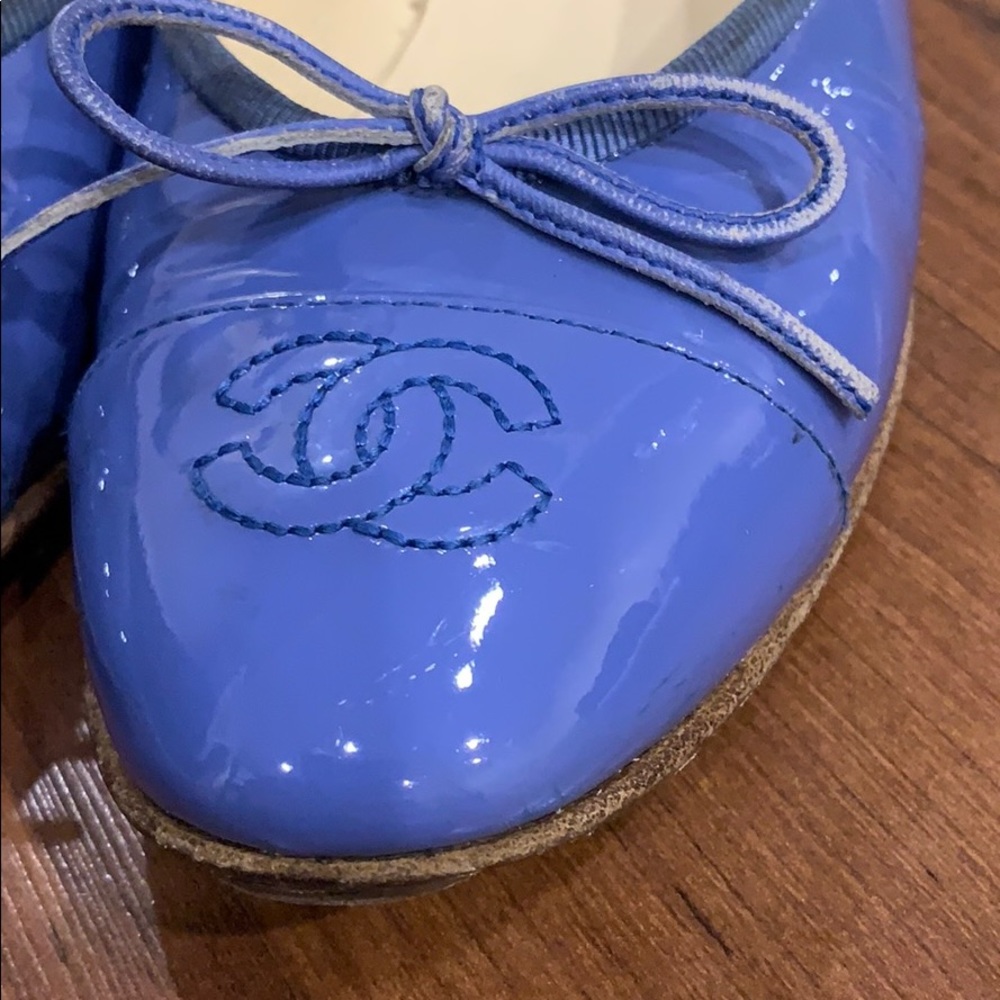CHANEL Blue Flats - Picture 6 of 8
